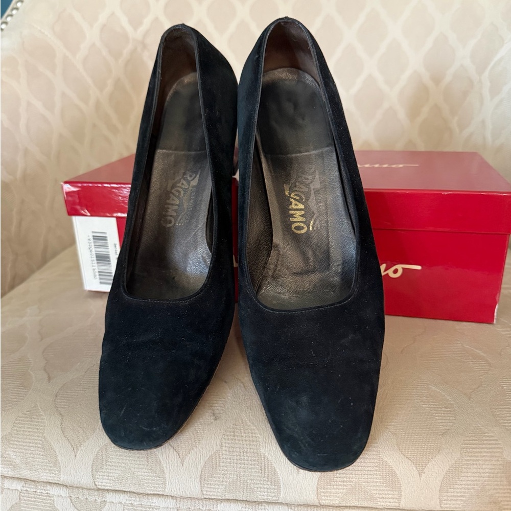Salvatore Ferragamo Black Suede Heels size 8